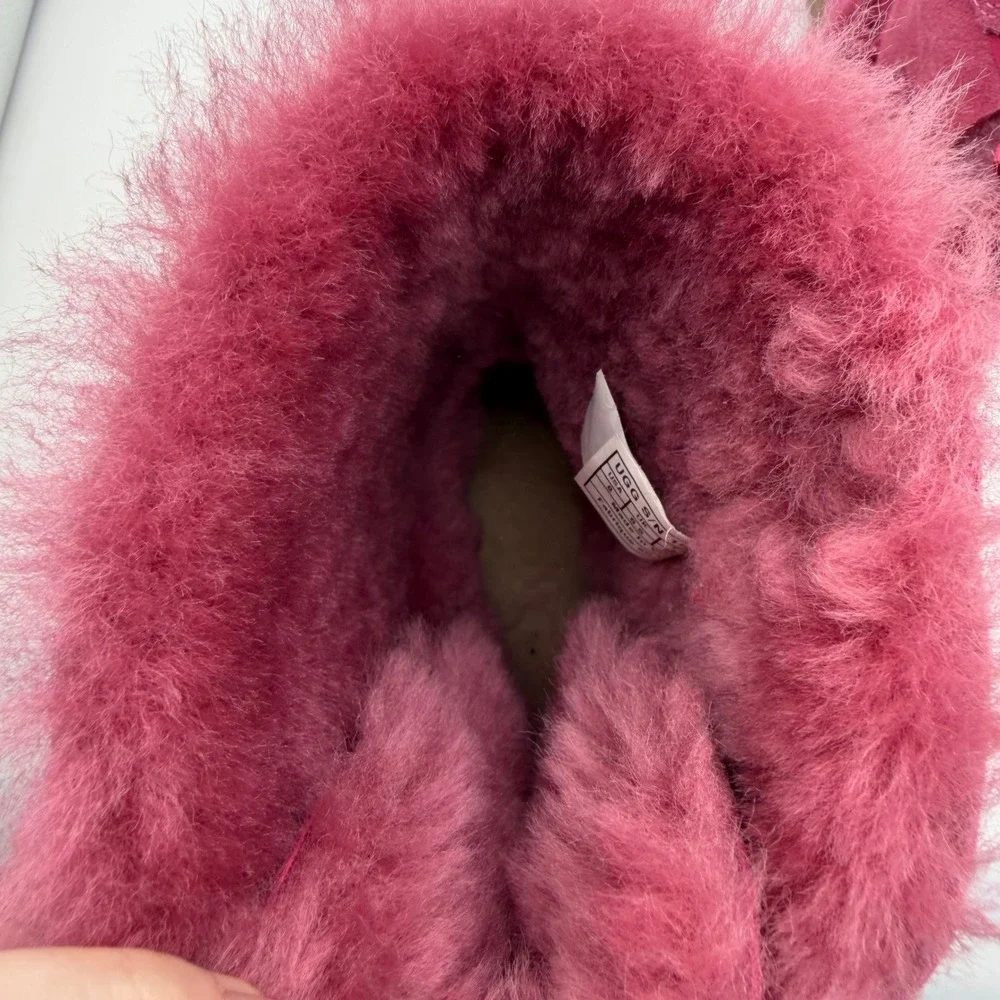 UGG Bailey Bow II Sangria Pink Suede Sheepskin Boots Size 8 Feminine Comfy Soft
